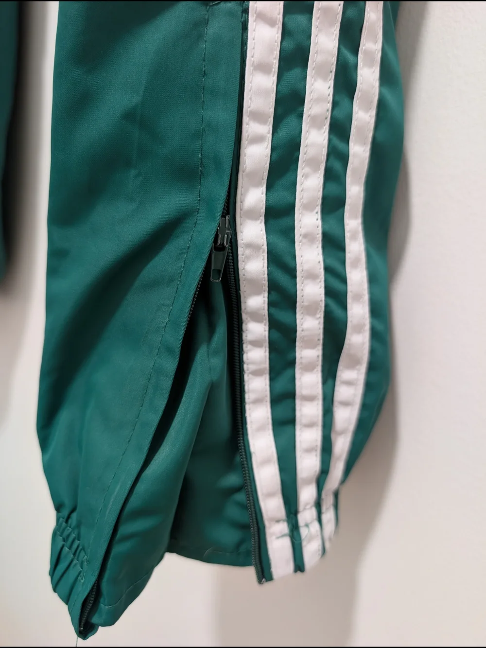 Adidas Track Pants YOUTH LARGE